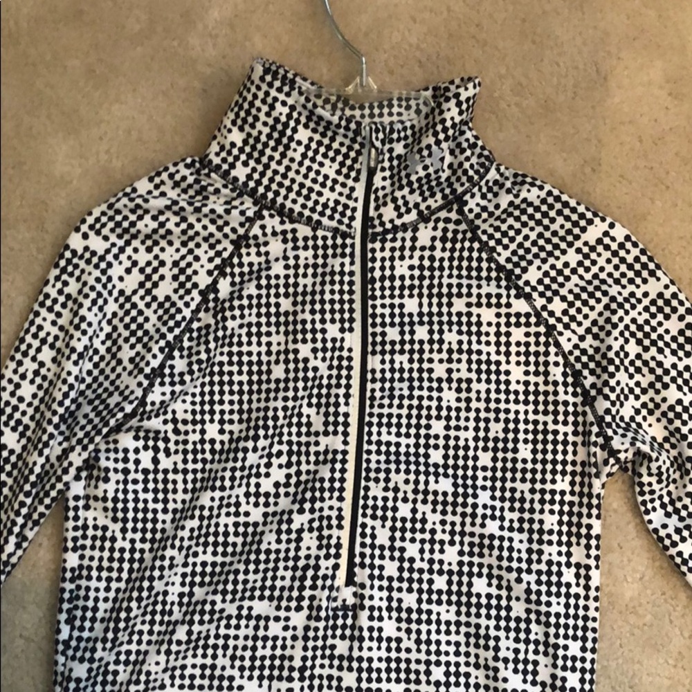 Under armor quarter zip athletic top.